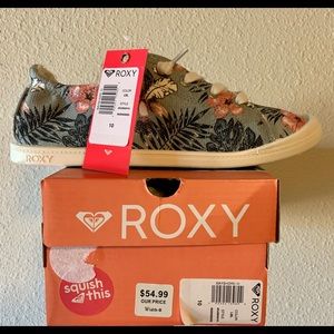 NIB ROXY BAYSHORE III FLORAL SLIP ON SNEAKER CUTE!